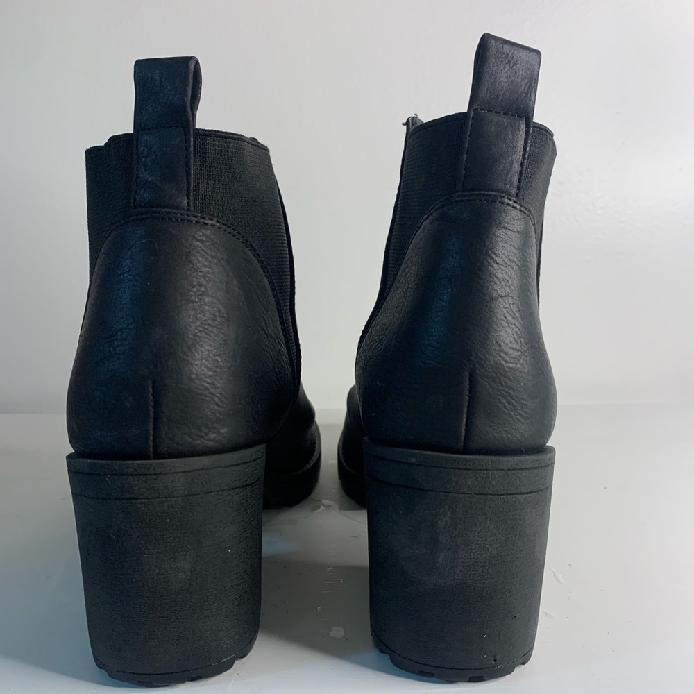 Black Chunky Platform Heel Boot - image 4